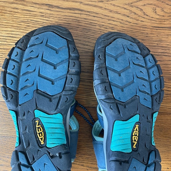 Keen Women's Sandals - Blue and Black size 8 - Picture 3 of 3